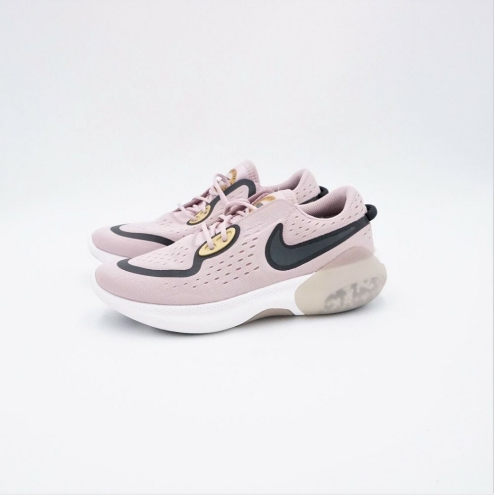 Nike Joy Ride